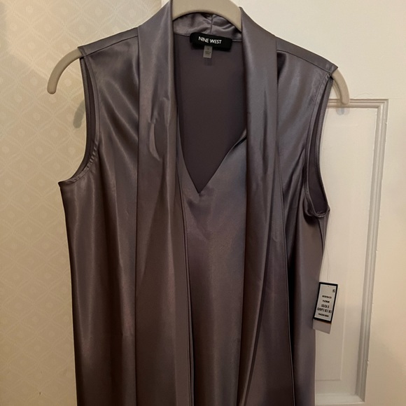 Nine West Tank - Picture 2 of 7